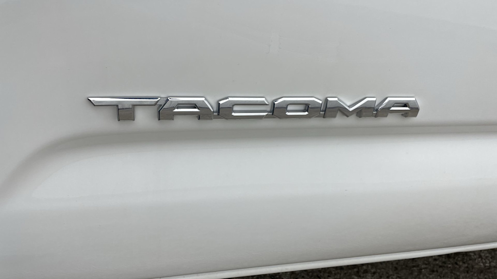 Thumbnail: 2021 Toyota Tacoma - 39