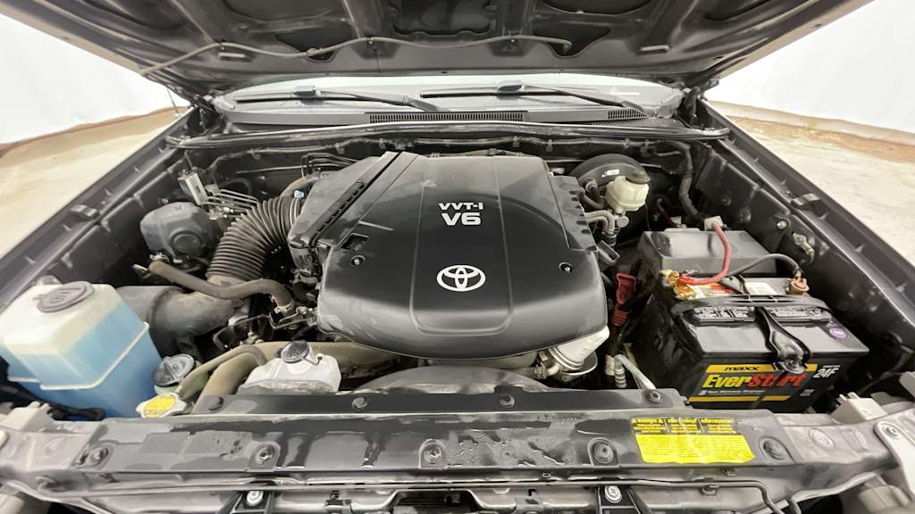 Thumbnail: 2014 Toyota Tacoma - 8
