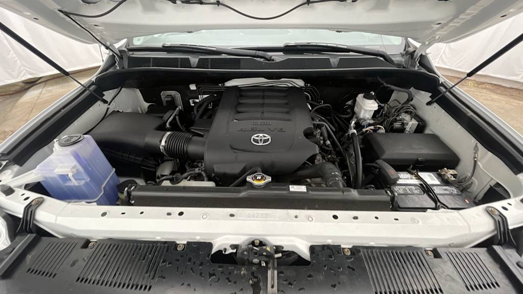 Thumbnail: 2017 Toyota Tundra - 8