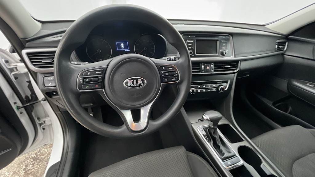 Thumbnail: 2016 Kia Optima - 2