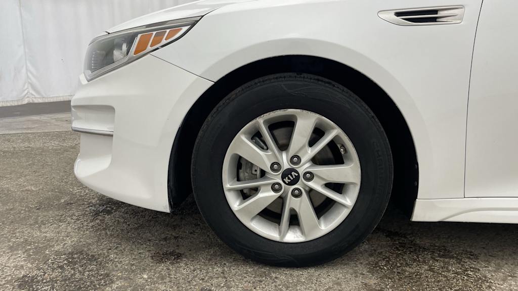 Thumbnail: 2016 Kia Optima - 7