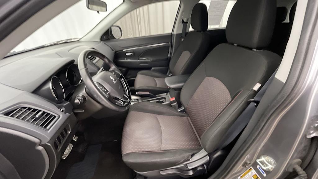 Thumbnail: 2019 Mitsubishi Outlander Sport - 11