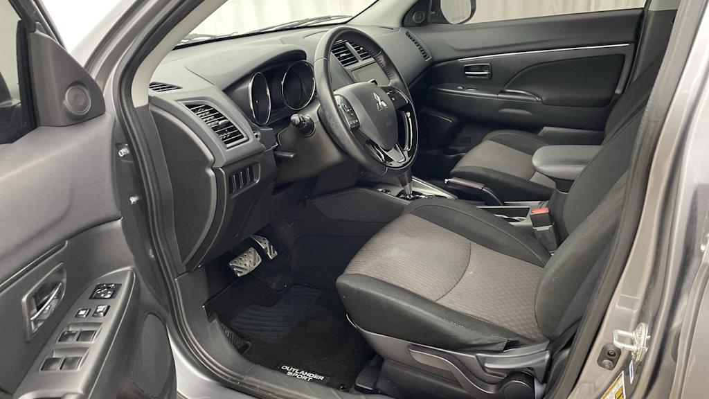 Thumbnail: 2019 Mitsubishi Outlander Sport - 10