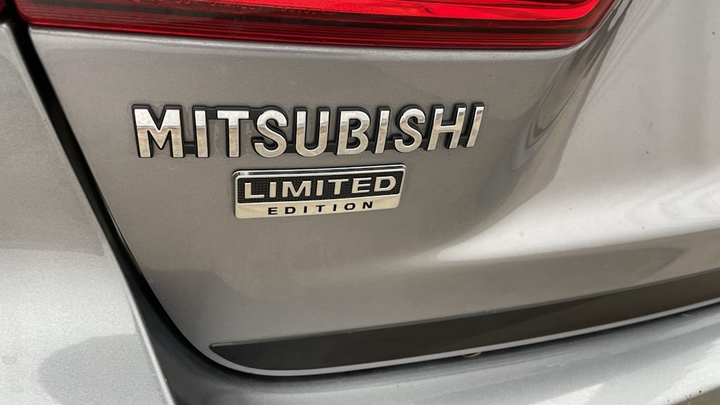 Thumbnail: 2019 Mitsubishi Outlander Sport - 33