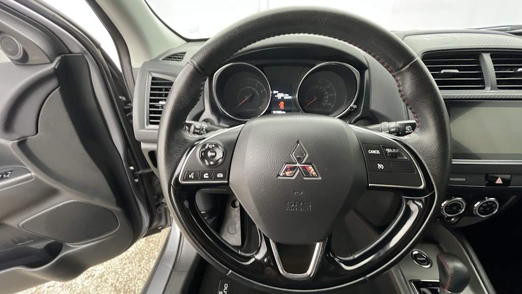 Thumbnail: 2019 Mitsubishi Outlander Sport - 9