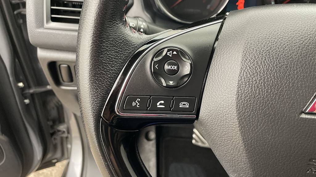 Thumbnail: 2019 Mitsubishi Outlander Sport - 23