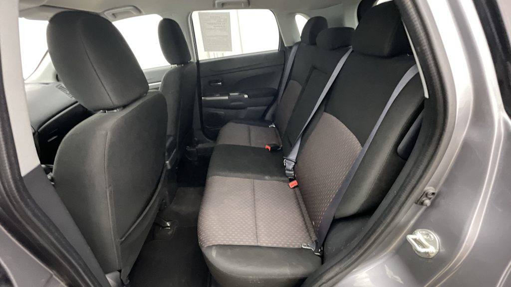 Thumbnail: 2019 Mitsubishi Outlander Sport - 12