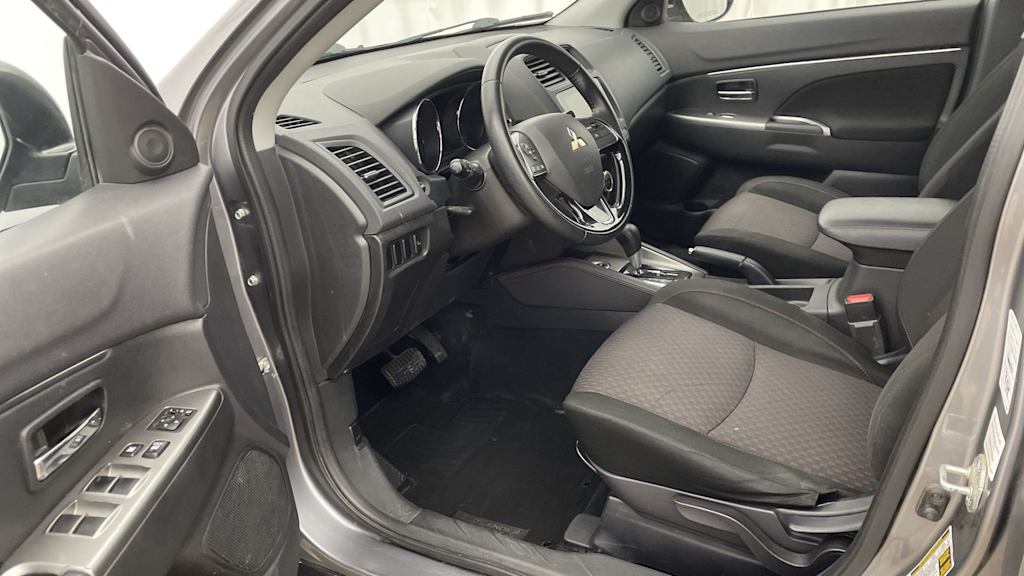 Thumbnail: 2019 Mitsubishi Outlander Sport - 10