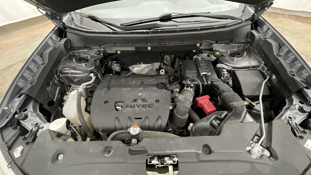 Thumbnail: 2019 Mitsubishi Outlander Sport - 8