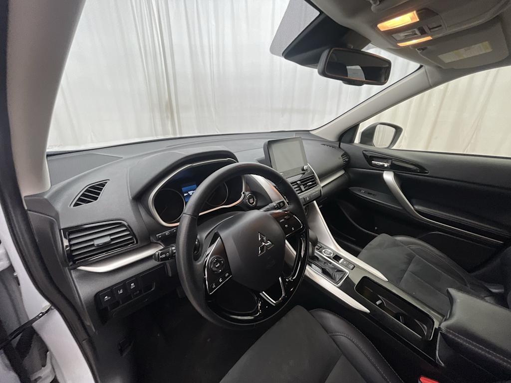Thumbnail: 2025 Mitsubishi Eclipse Cross - 9