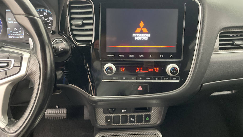 Thumbnail: 2022 Mitsubishi Outlander - 26