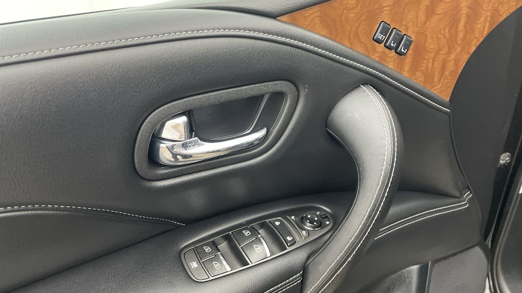 Thumbnail: 2019 INFINITI QX80 - 21