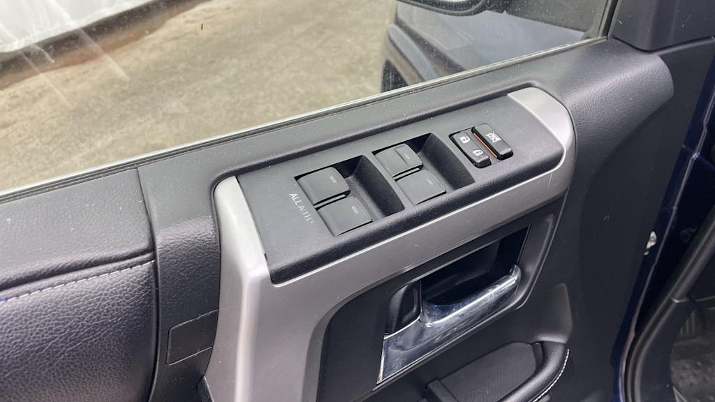 Thumbnail: 2018 Toyota 4Runner - 20