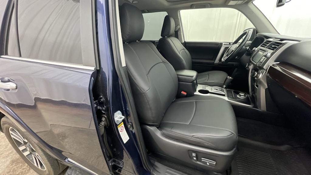 Thumbnail: 2018 Toyota 4Runner - 24