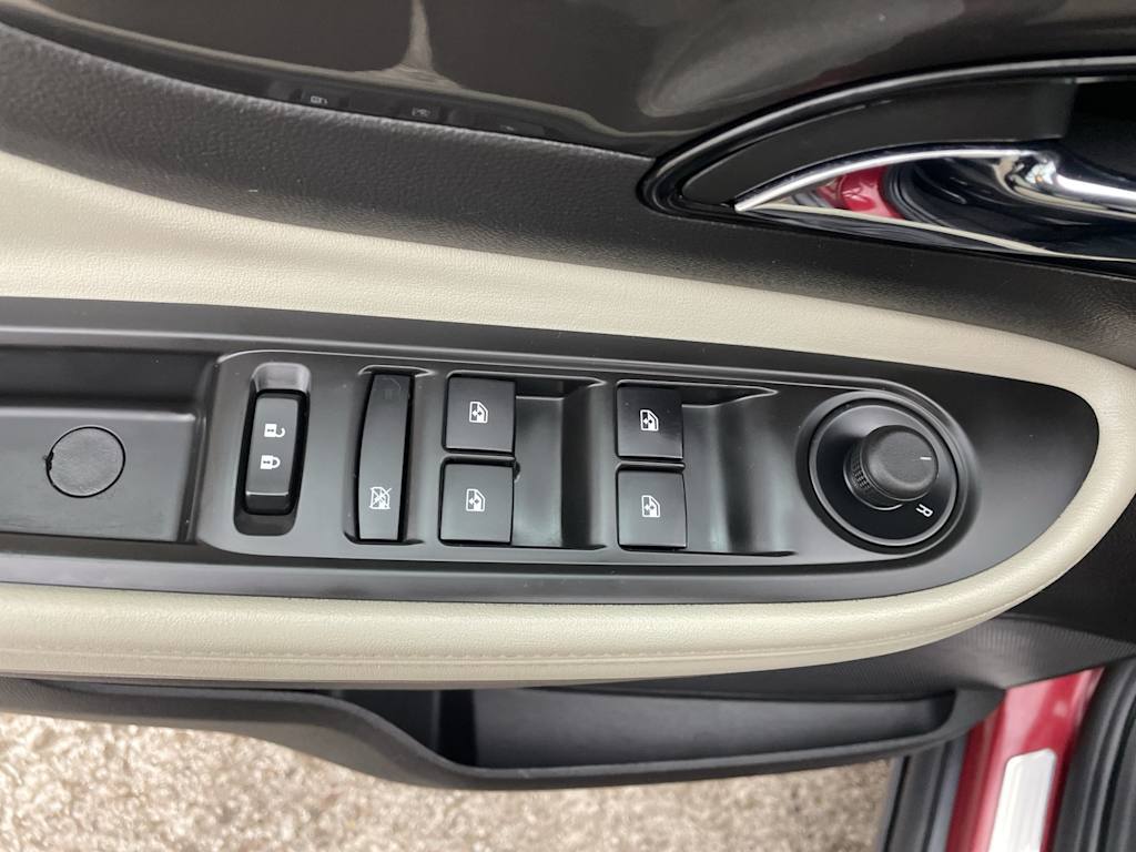 Thumbnail: 2019 Buick Encore - 22
