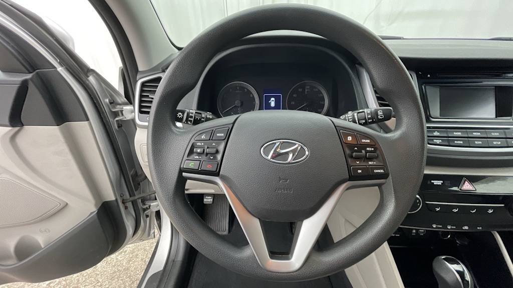 Thumbnail: 2017 Hyundai Tucson - 9
