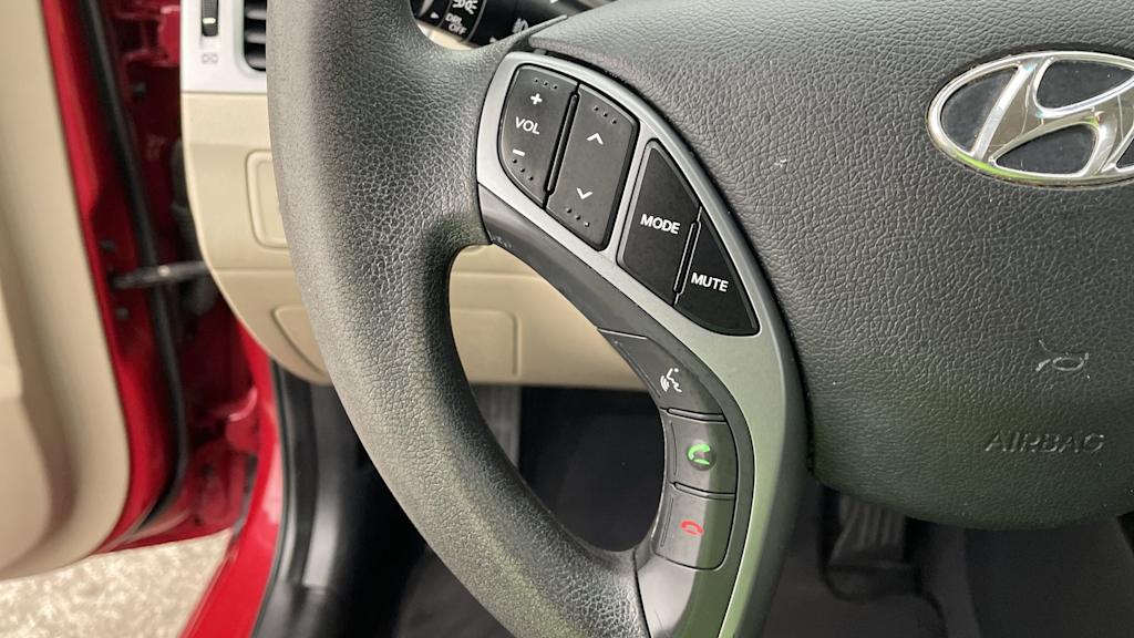 Thumbnail: 2015 Hyundai Elantra - 23