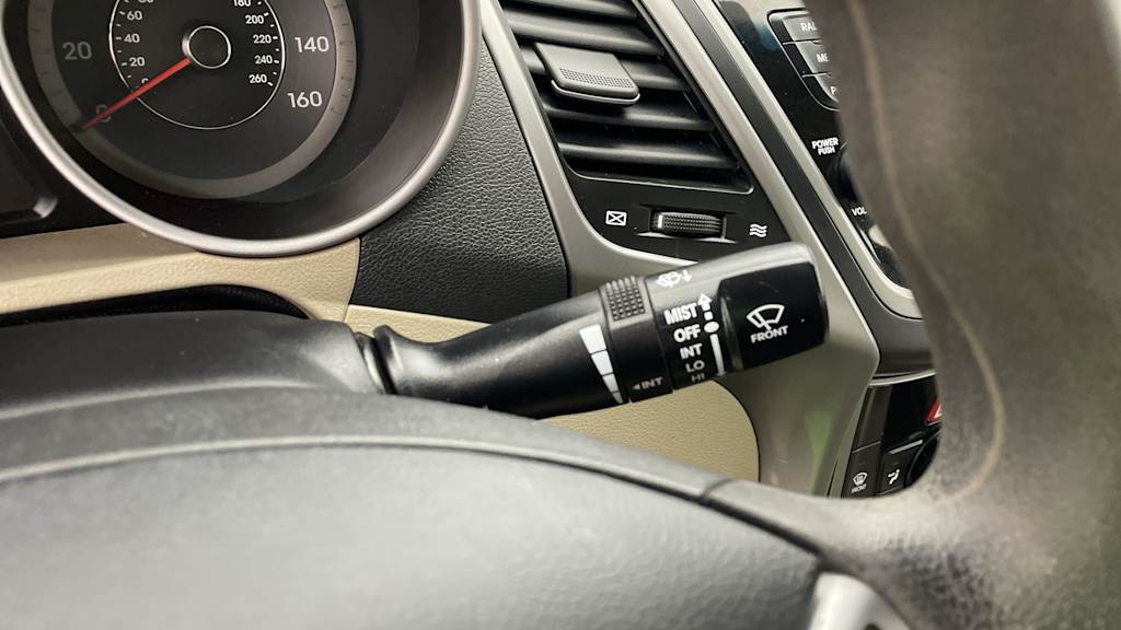 Thumbnail: 2015 Hyundai Elantra - 25