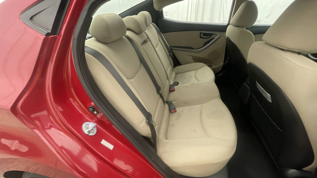 Thumbnail: 2015 Hyundai Elantra - 21