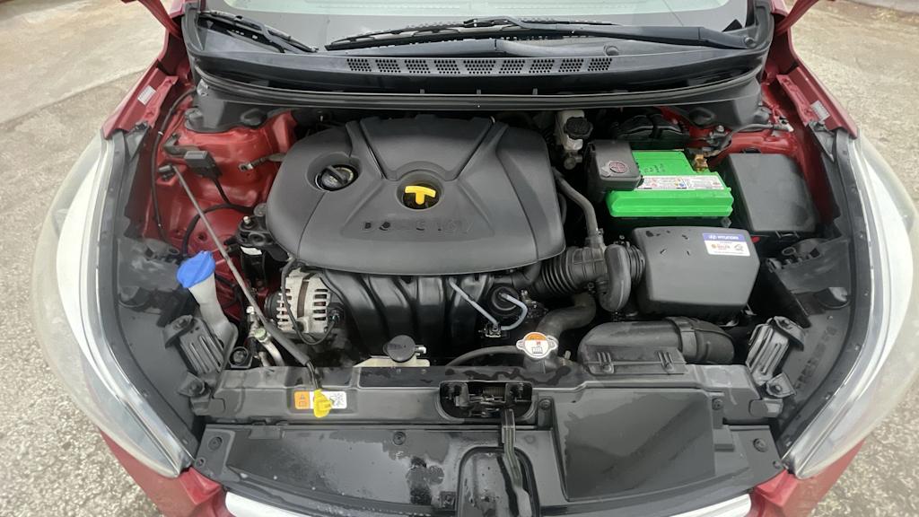 Thumbnail: 2015 Hyundai Elantra - 8