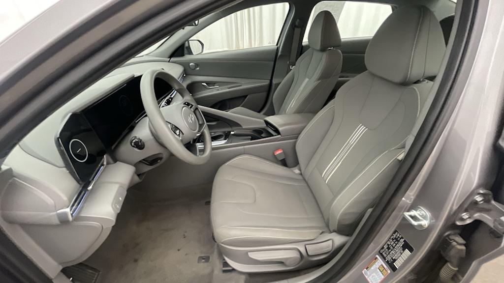 Thumbnail: 2024 Hyundai Elantra - 11