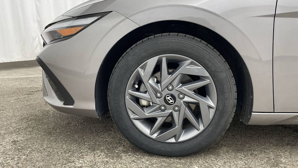 Thumbnail: 2024 Hyundai Elantra - 7