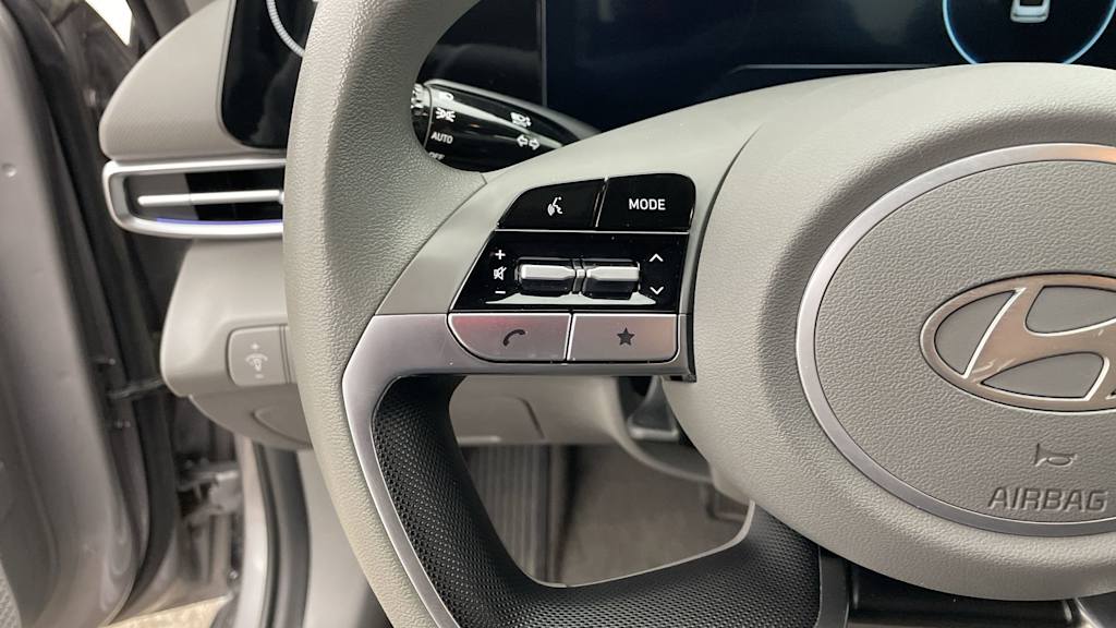 Thumbnail: 2024 Hyundai Elantra - 25