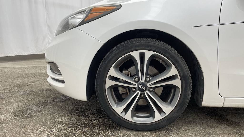 Thumbnail: 2016 Kia Forte - 7