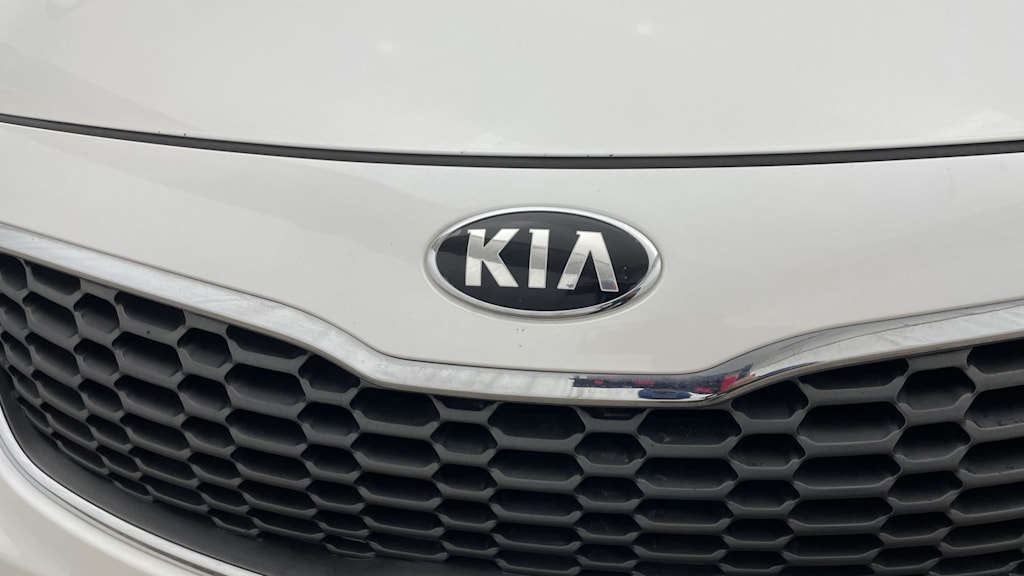 Thumbnail: 2016 Kia Forte - 35