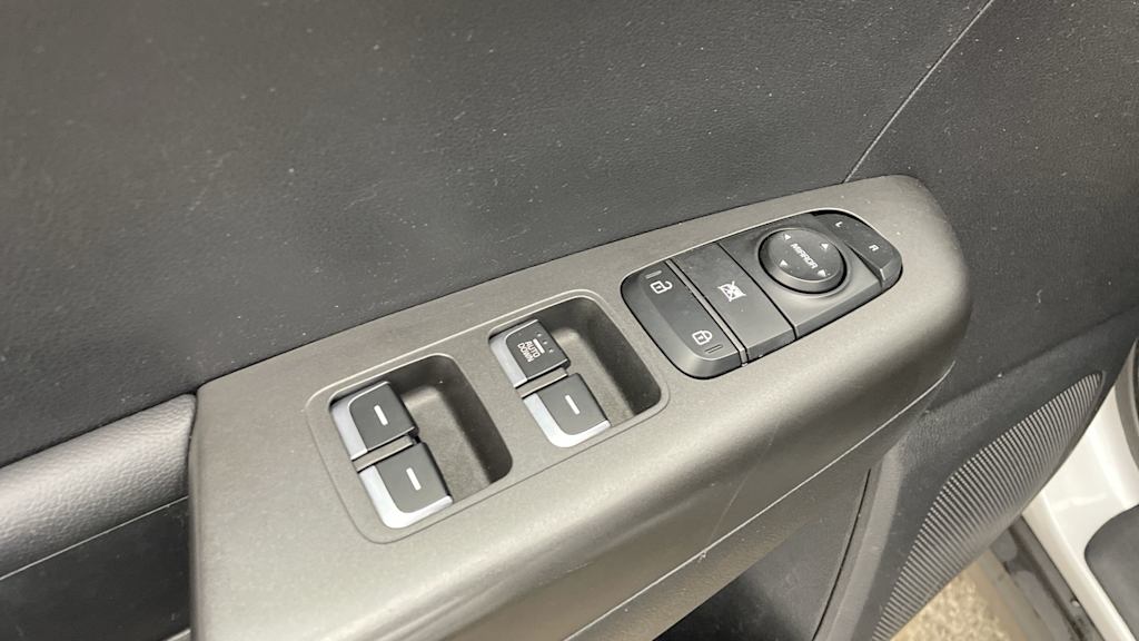 Thumbnail: 2019 Kia Sportage - 19