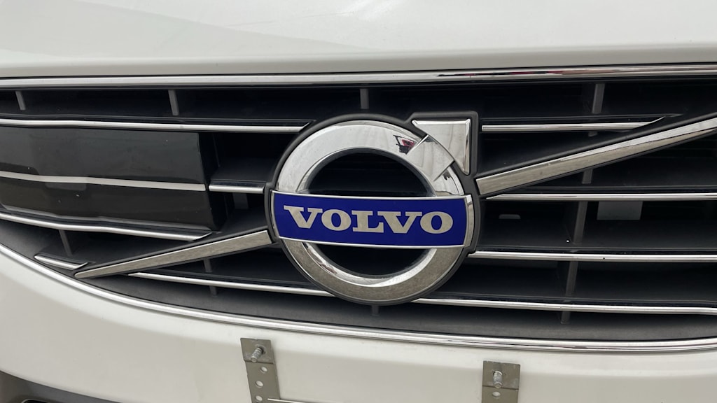 Thumbnail: 2017 Volvo S60 - 39