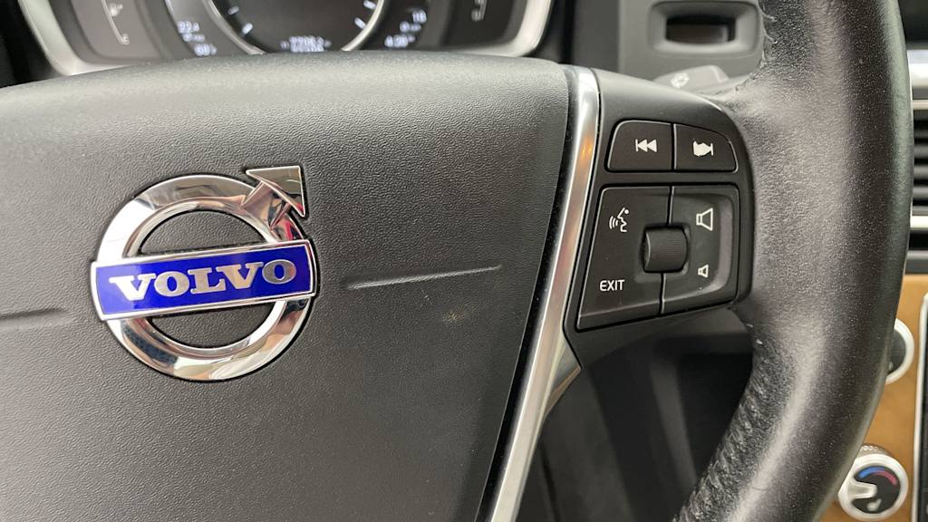 Thumbnail: 2017 Volvo S60 - 26