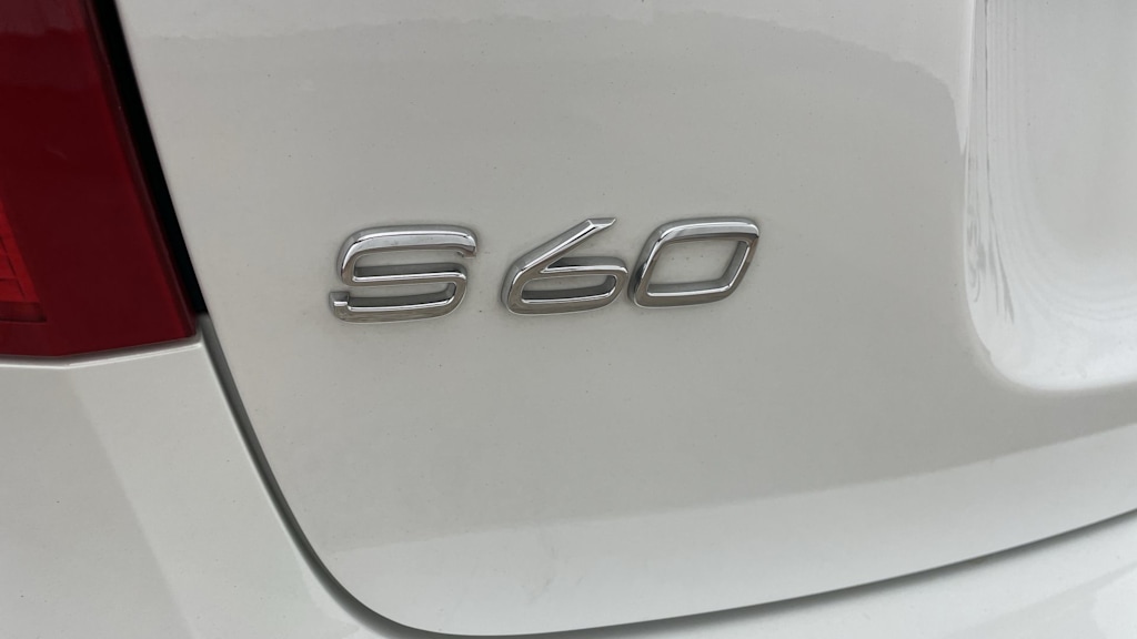 Thumbnail: 2017 Volvo S60 - 40