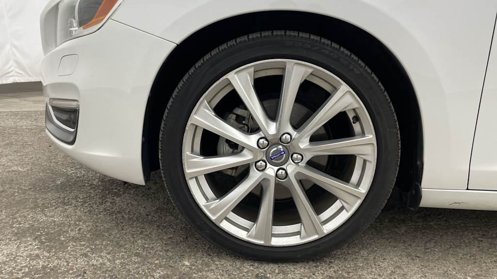 Thumbnail: 2017 Volvo S60 - 7
