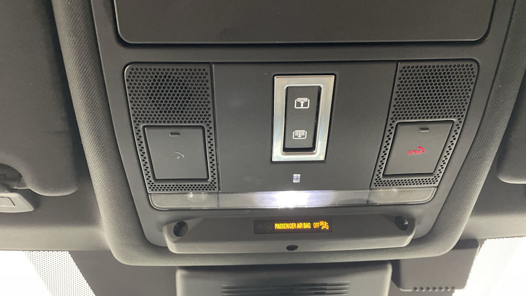 Thumbnail: 2020 Land Rover Discovery Sport - 33