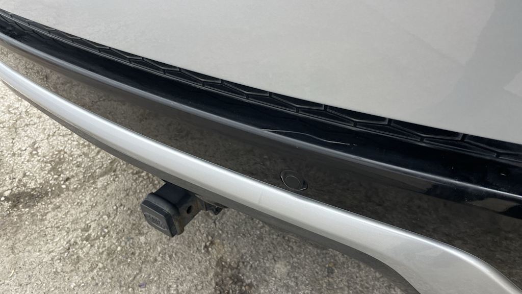 Thumbnail: 2020 Land Rover Discovery Sport - 45