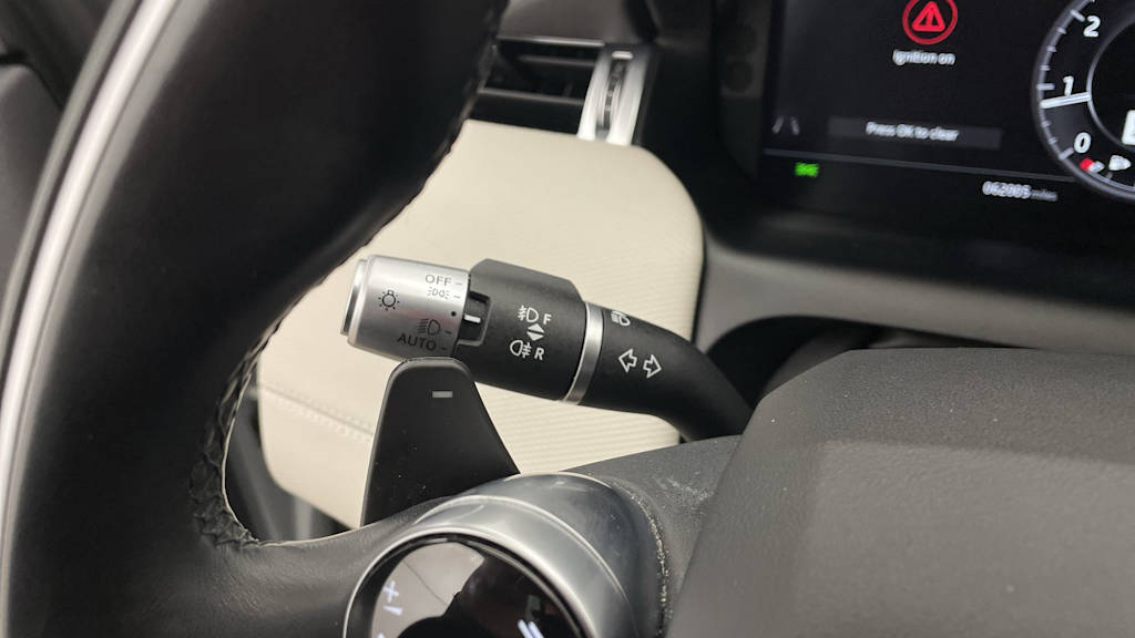 Thumbnail: 2020 Land Rover Discovery Sport - 27