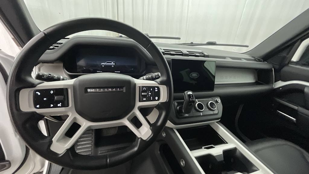 Thumbnail: 2025 Land Rover Defender - 2