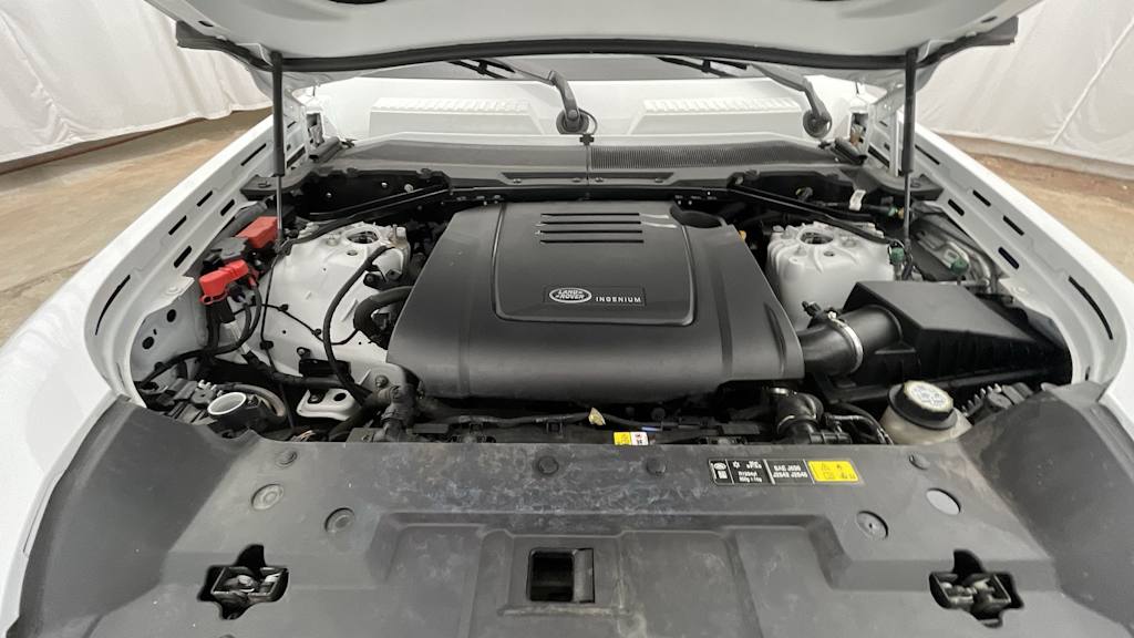 Thumbnail: 2025 Land Rover Defender - 7