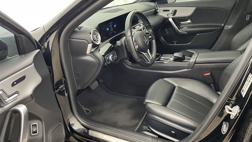 Thumbnail: 2021 Mercedes-Benz A-Class - 10