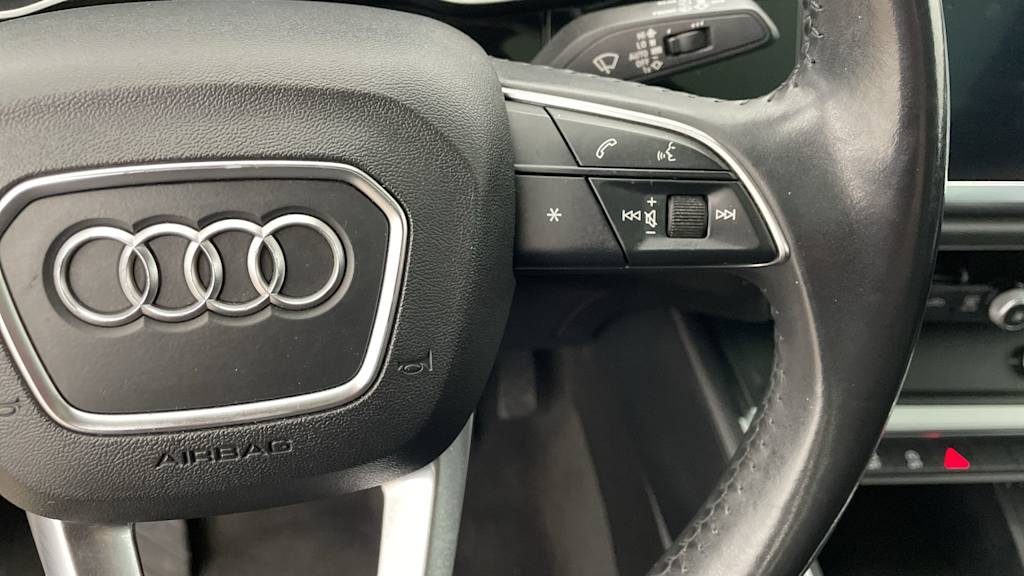 Thumbnail: 2020 Audi Q3 - 26
