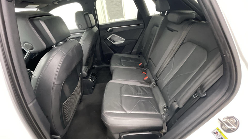 Thumbnail: 2020 Audi Q3 - 12