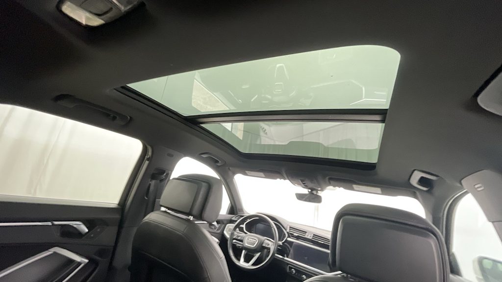 Thumbnail: 2020 Audi Q3 - 23