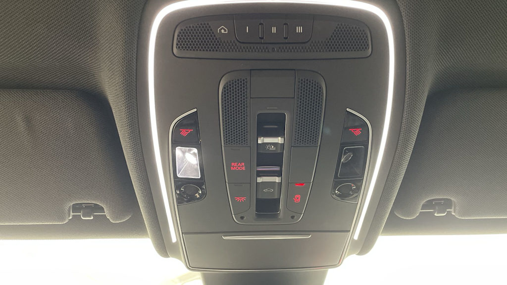 Thumbnail: 2015 Audi A8 - 33