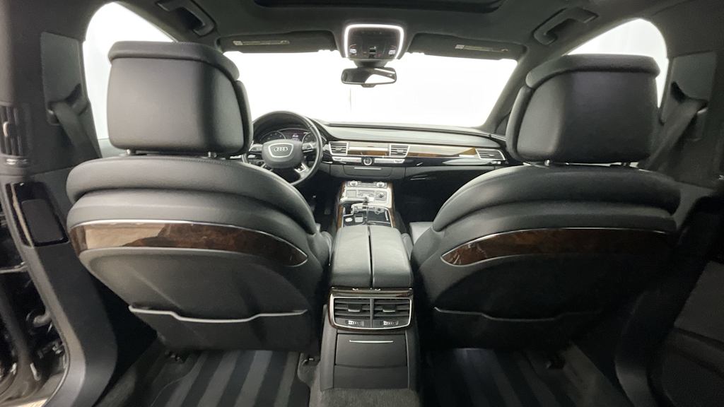 Thumbnail: 2015 Audi A8 - 21