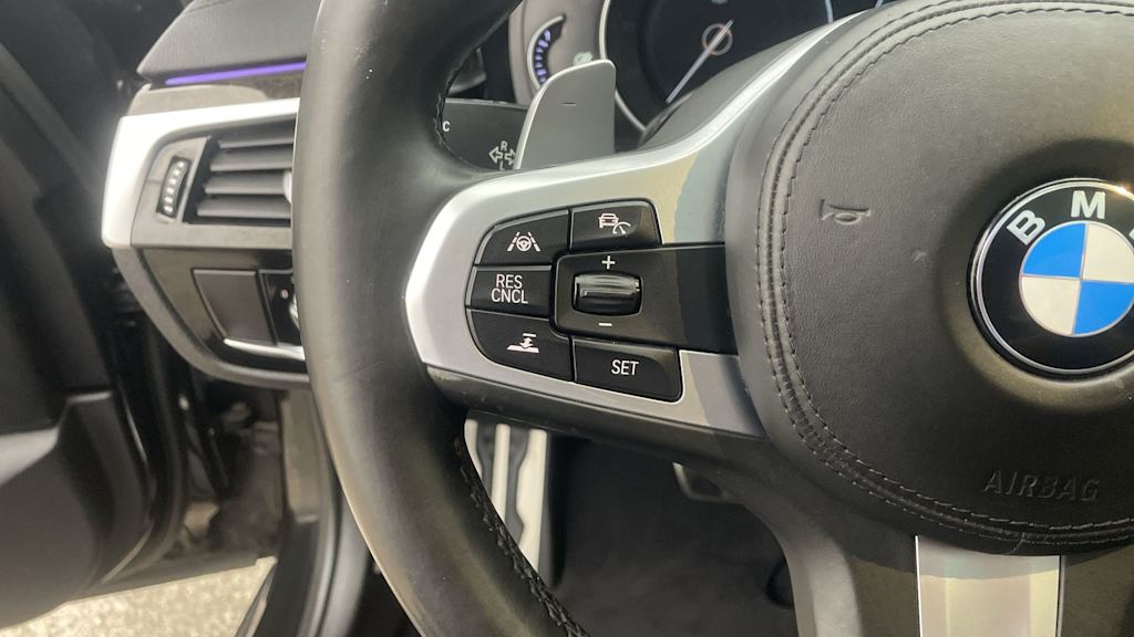 Thumbnail: 2018 BMW 5 Series - 25