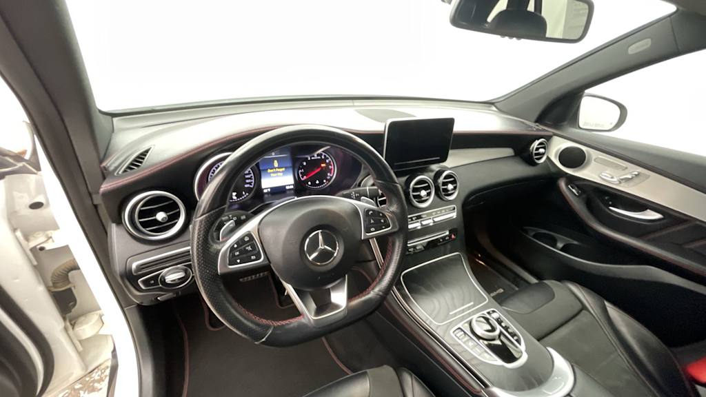 Thumbnail: 2019 Mercedes-Benz GLC - 2