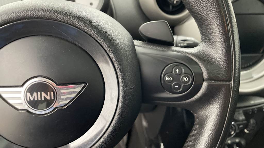 Thumbnail: 2012 MINI Cooper Countryman - 24