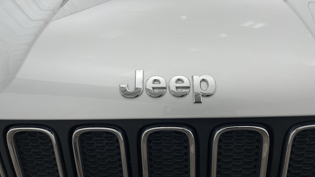 Thumbnail: 2017 Jeep Renegade - 36