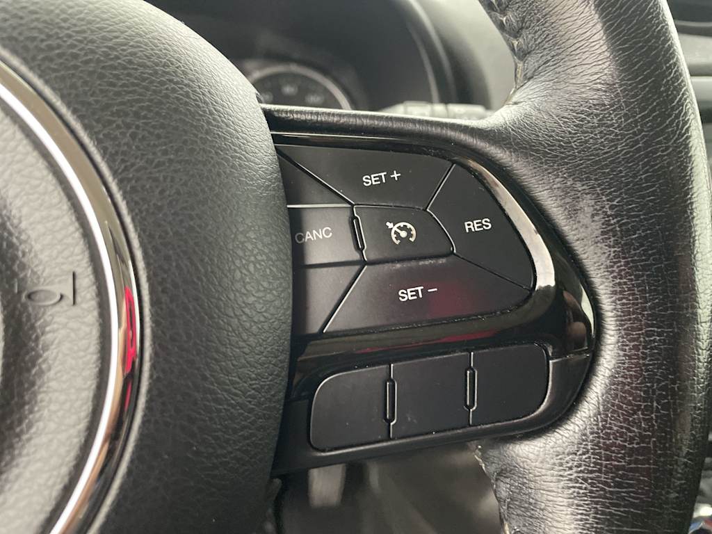 Thumbnail: 2017 Jeep Renegade - 27